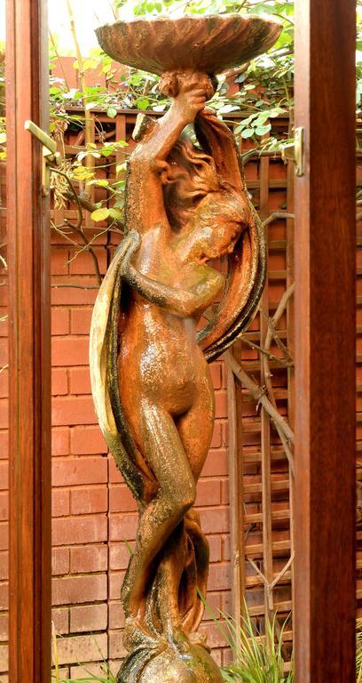 The Woodpecker Inn Pretoria-Noord Kültér fotó