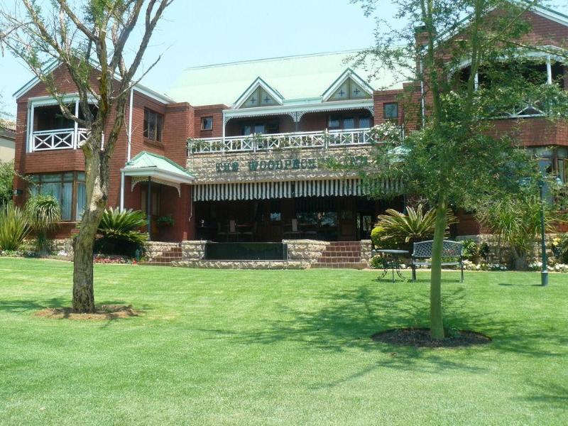 The Woodpecker Inn Pretoria-Noord Kültér fotó