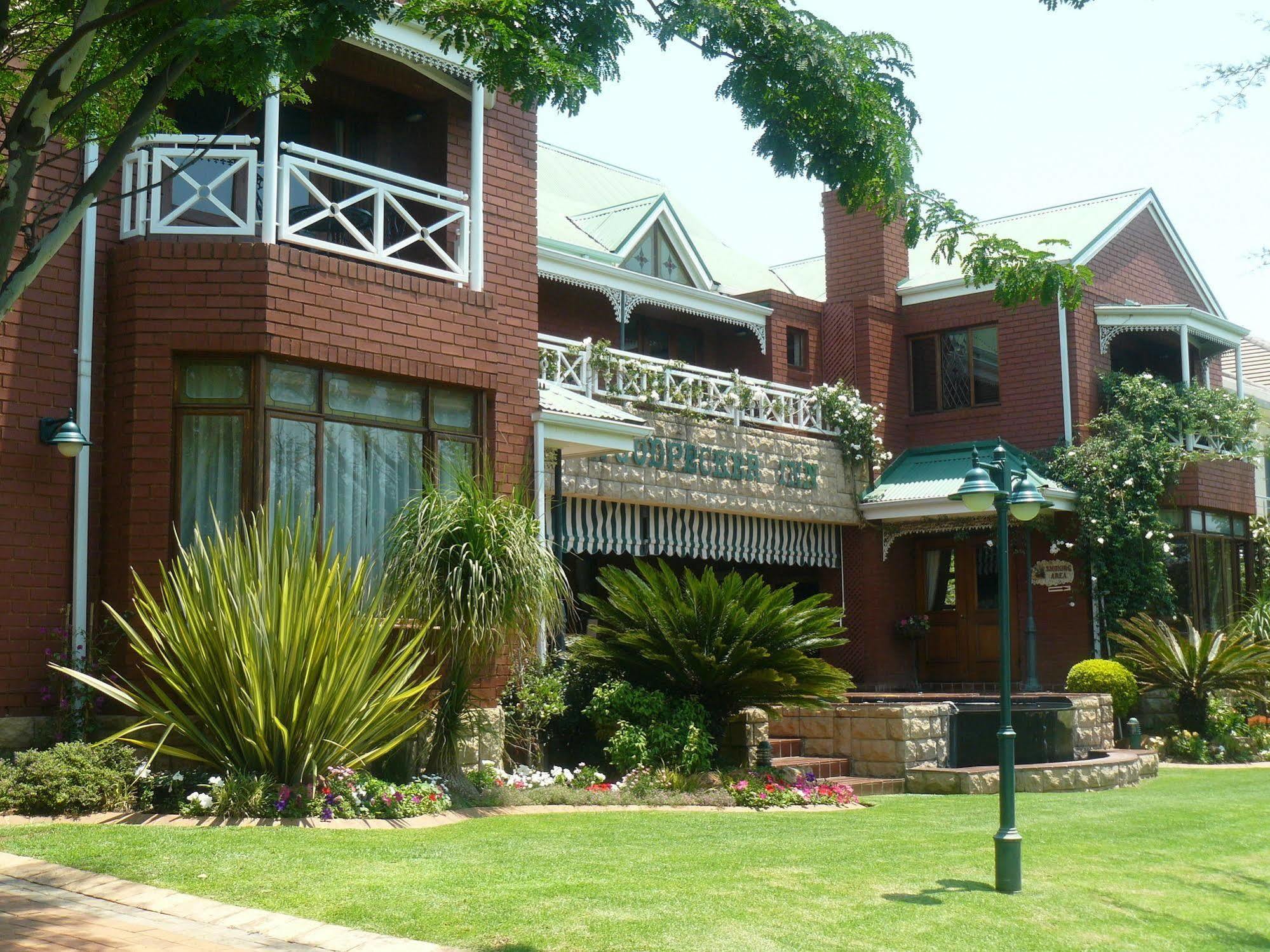 The Woodpecker Inn Pretoria-Noord Kültér fotó